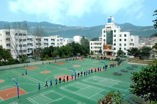 古藺縣中學校園風采