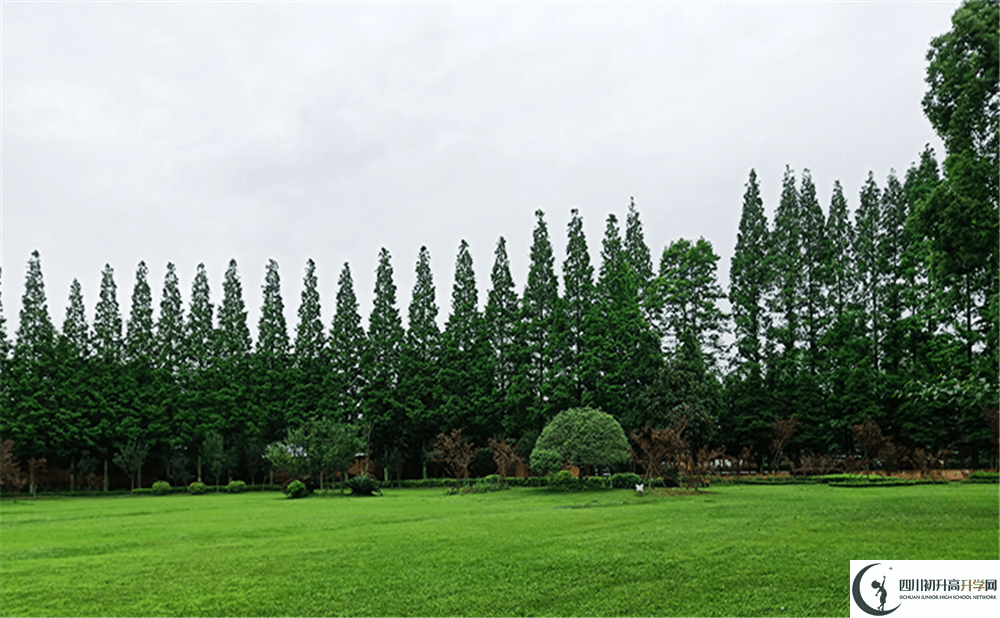 玉壘學(xué)校（都江堰）的高中住宿好不好？